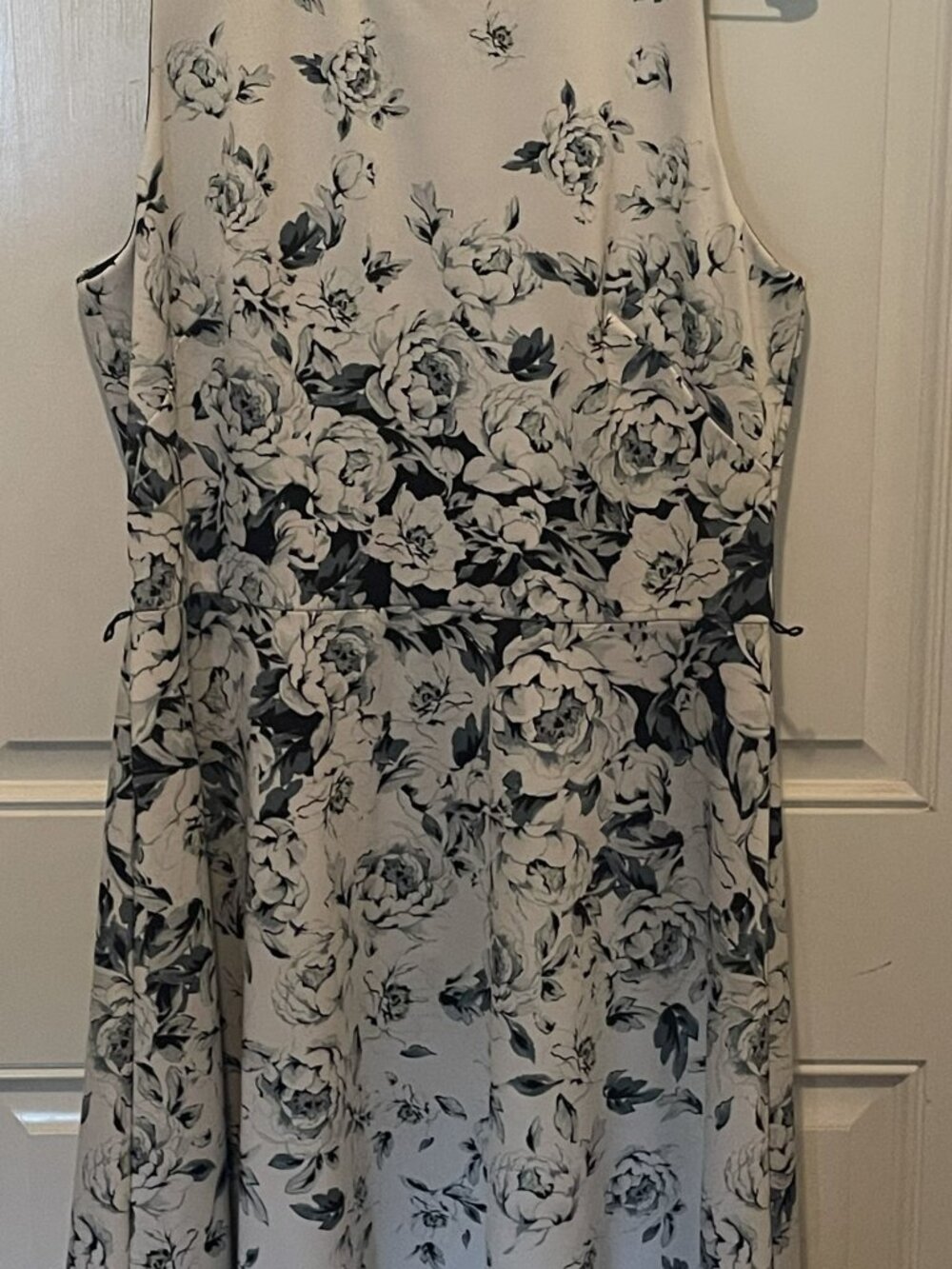 White House Black Market Black and White Floral Midi Dress